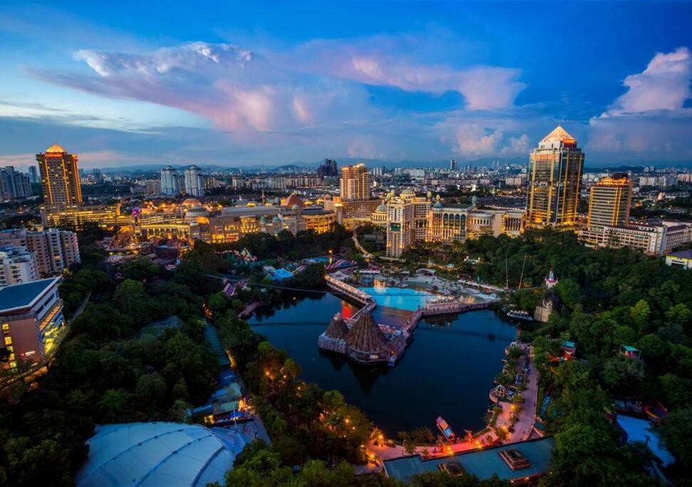 Sunway Lagoon Family Suites At Sunway Pyramid & Sunway Lagoon Kampong Penaga  Esterno foto