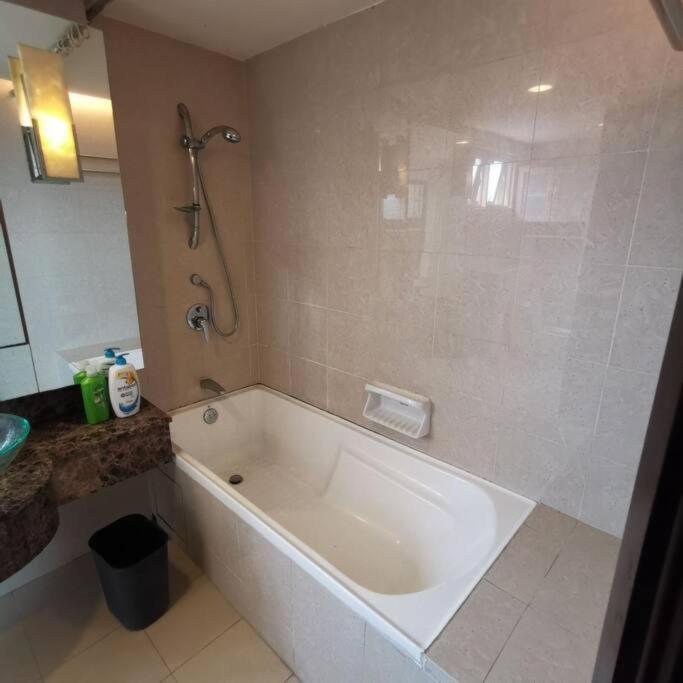 Sunway Lagoon Family Suites At Sunway Pyramid & Sunway Lagoon Kampong Penaga  Esterno foto